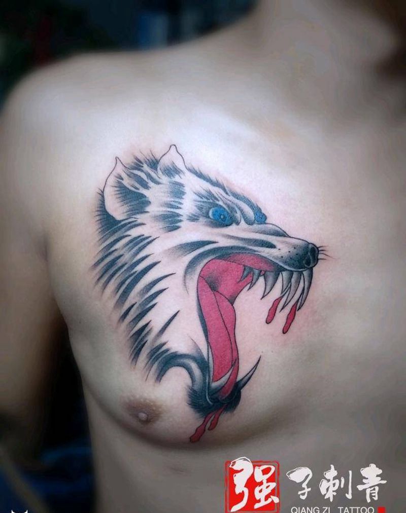 滴血狼头纹身图片_胸部新传统纹身图案