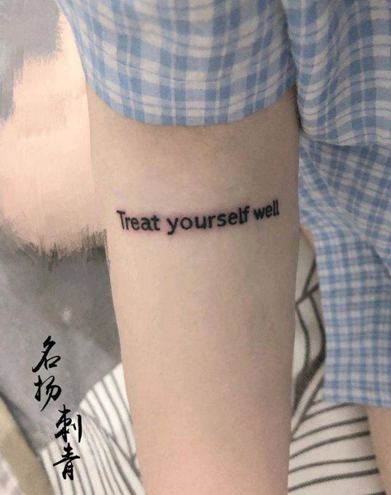 字母纹身图片_手臂花体字纹身图案