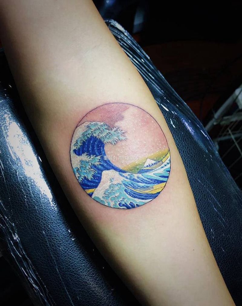 冲浪里纹身图片_手臂纹身图案
