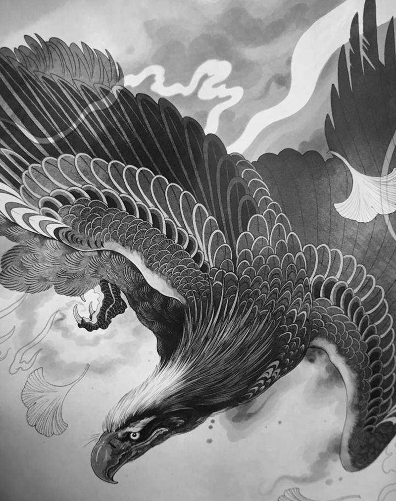 鹰纹身图片_胸部新传统纹身图案