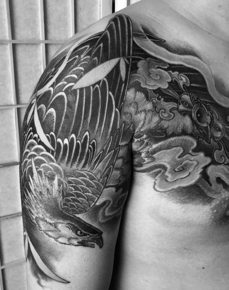 鹰纹身图片_手臂纹身图案