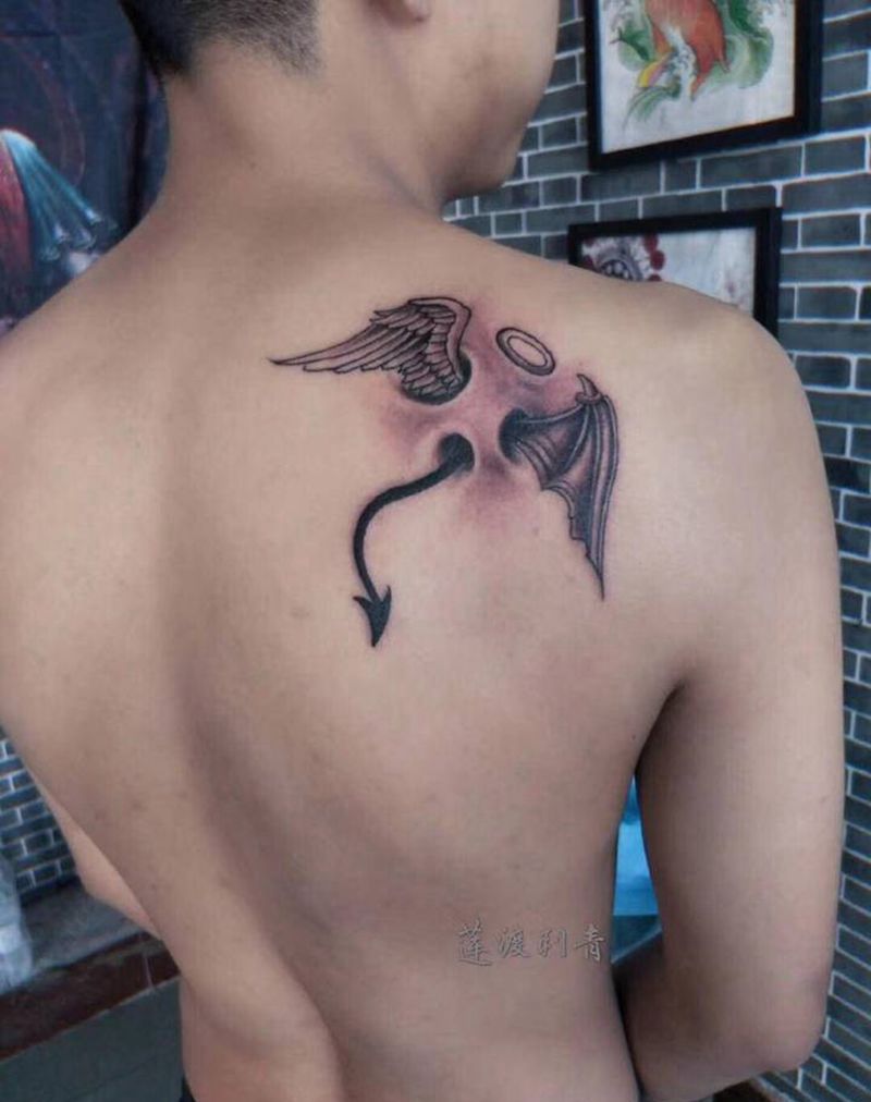 天使翅膀完成纹身图片_背部肩部新传统纹身图案