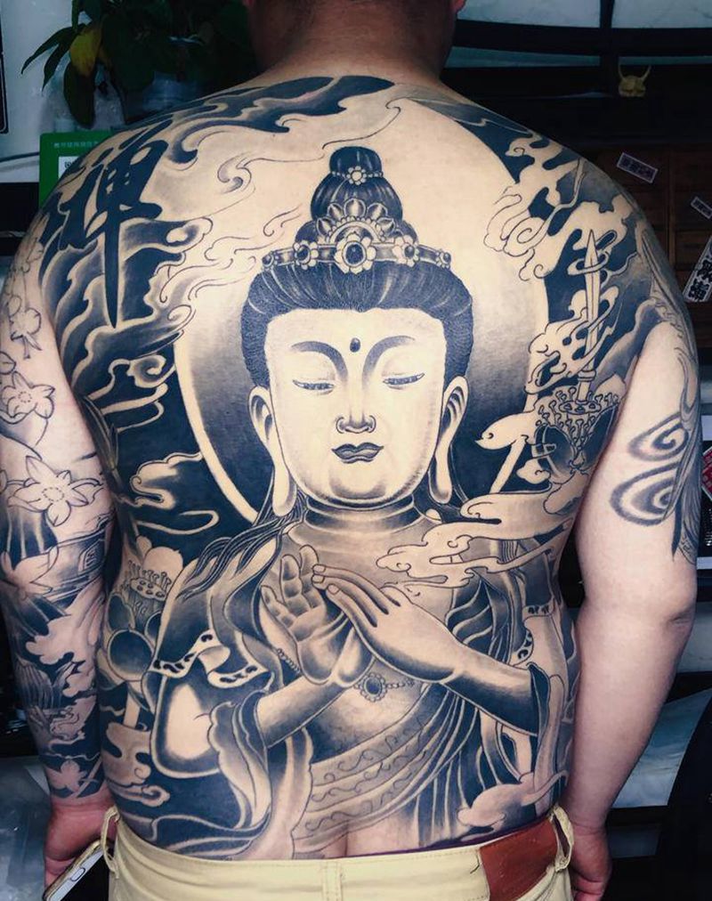 菩萨纹身图片_背部纹身图案
