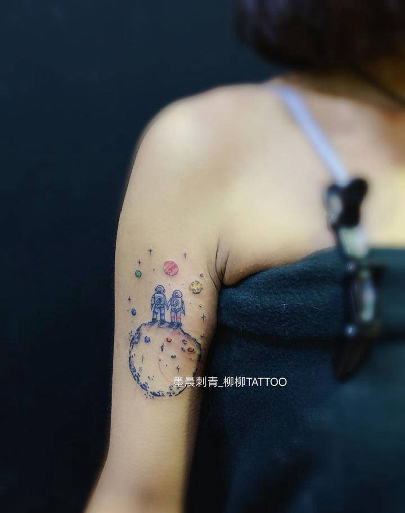 看星星纹身图片_手臂纹身图案