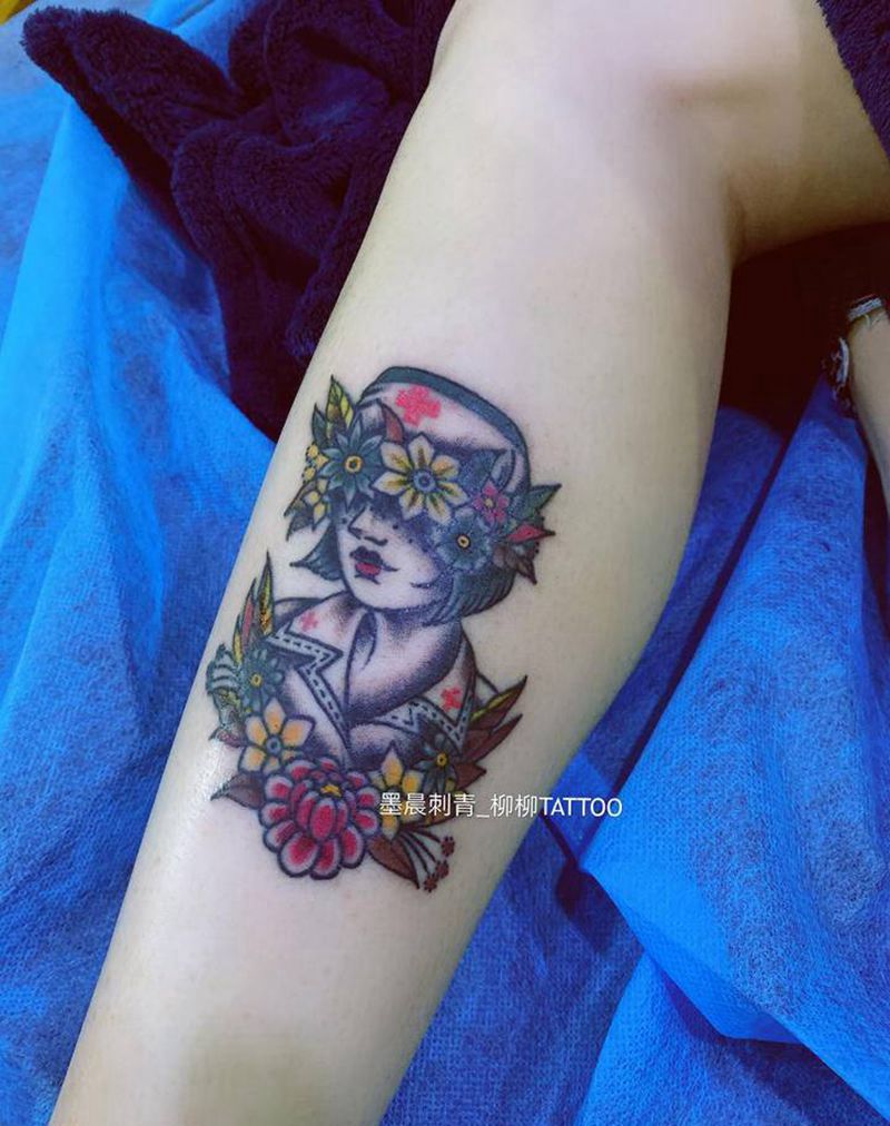 护士纹身图片_腿部Old School纹身图案