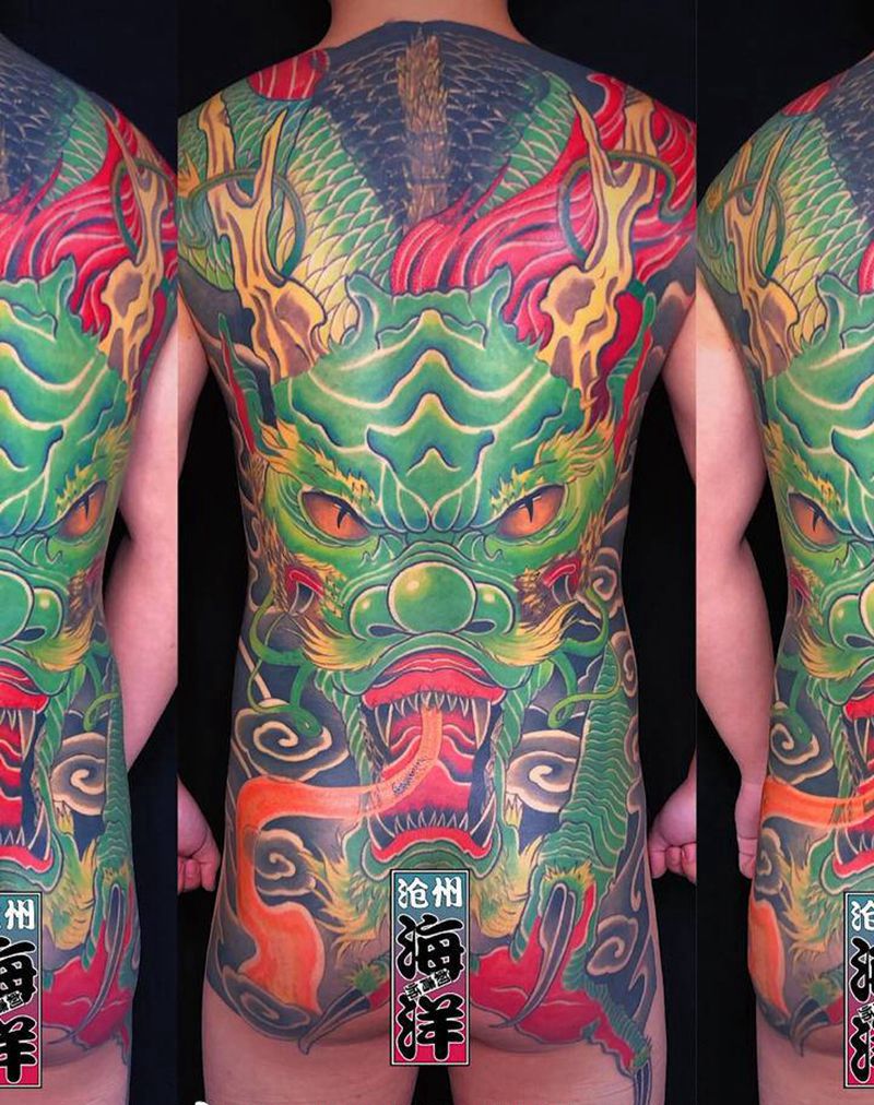 遮盖 龙纹身图片_背部纹身图案