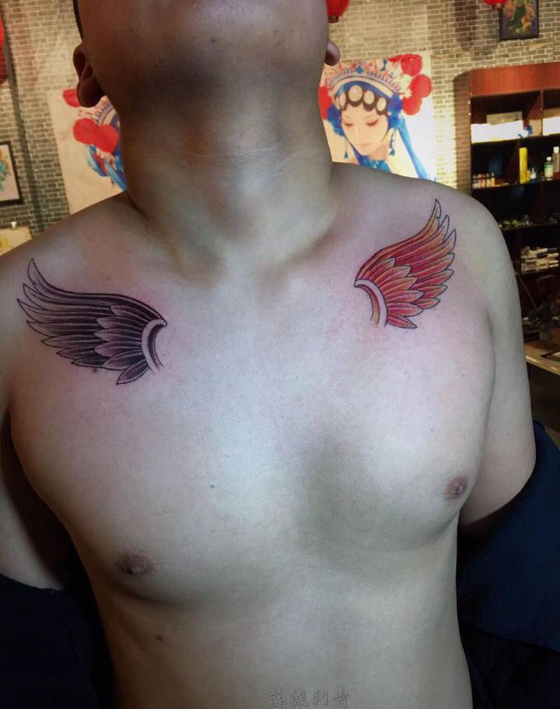 翅膀完成纹身图片_胸部肩部新传统纹身图案