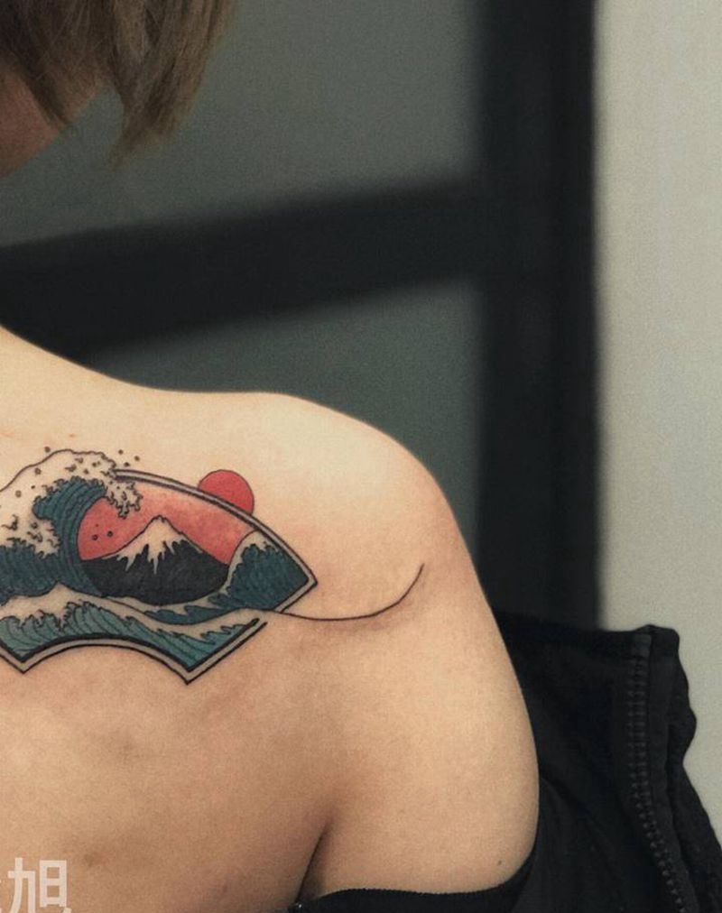 Old school纹身图片_肩部Old School纹身图案