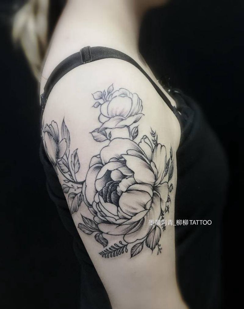 素花纹身图片_肩部手臂纹身图案