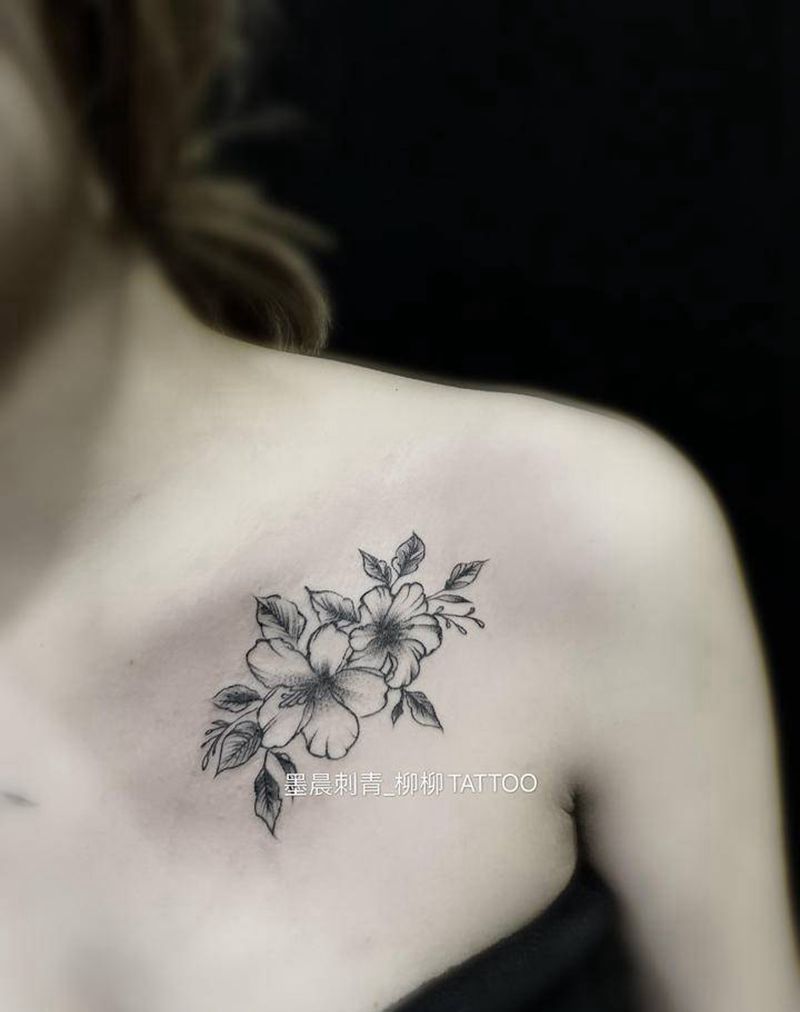 素花纹身图片_肩部纹身图案
