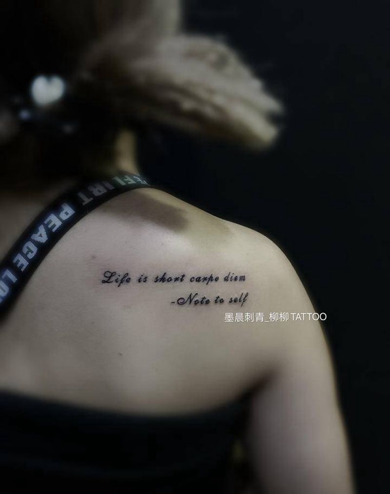 字母纹身纹身图片_背部纹身图案