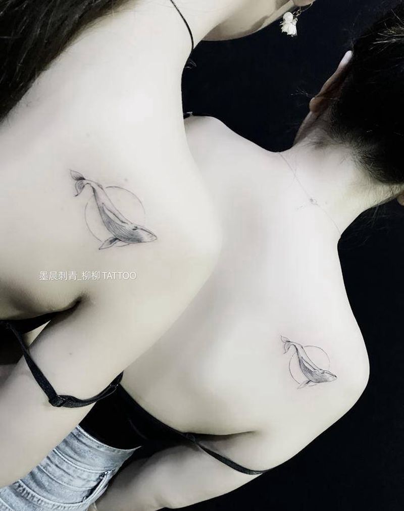 鲸鱼纹身图片_肩部纹身图案