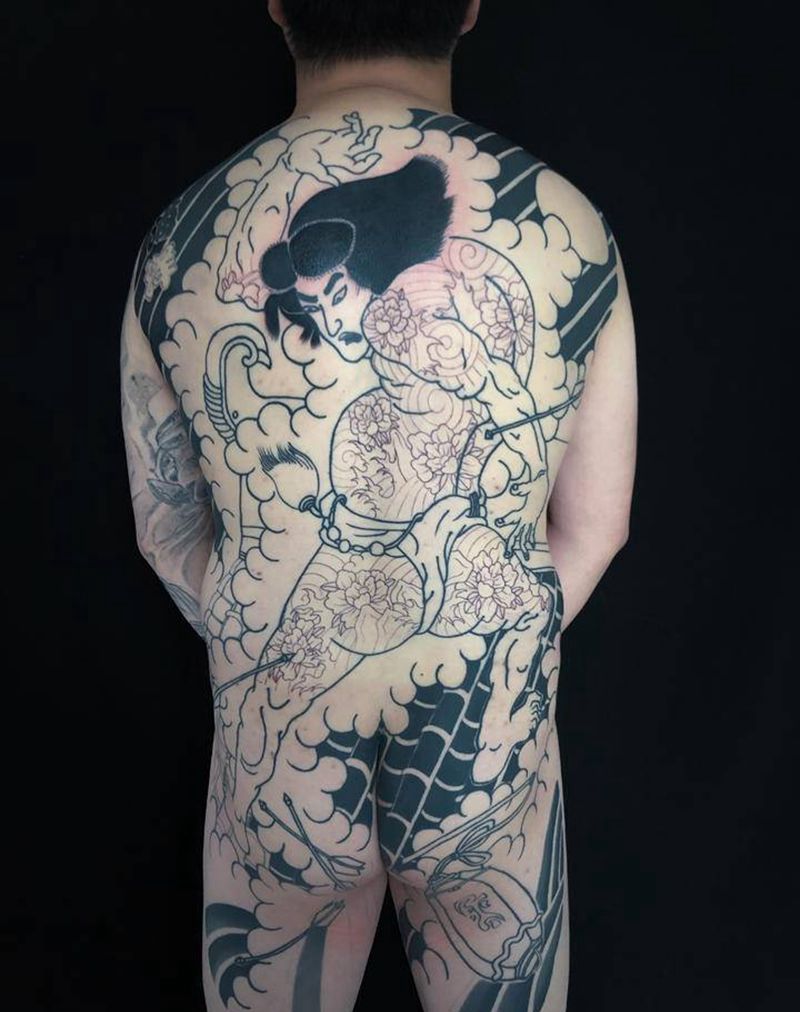 浪子燕青纹身图片_背部纹身图案