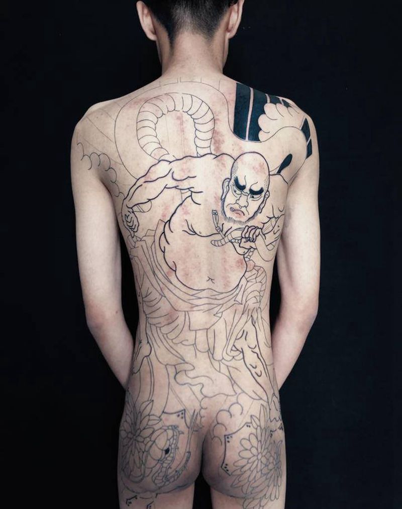 鲁智深纹身图片_背部臀部纹身图案