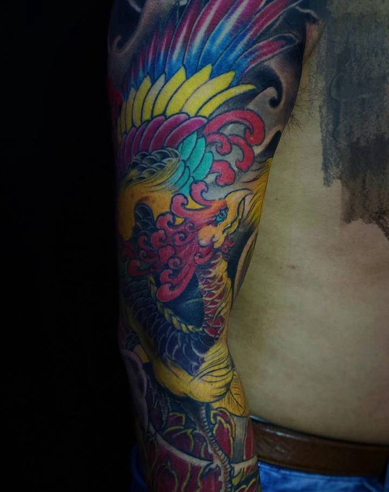 七分袖 凤凰纹身图片_手臂纹身图案