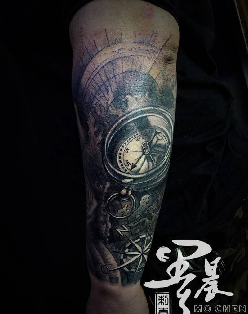 指南针纹身图片_手臂纹身图案