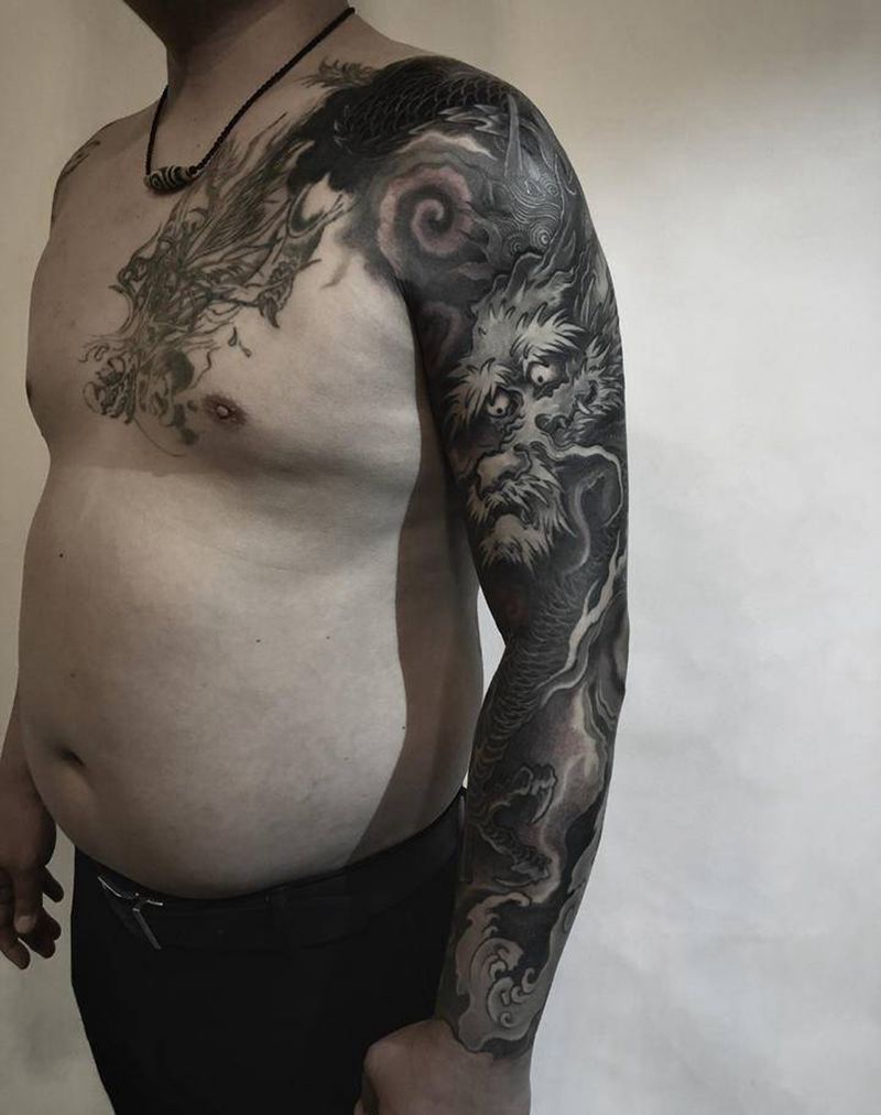 龙纹身图片_手臂新传统龙纹身图案