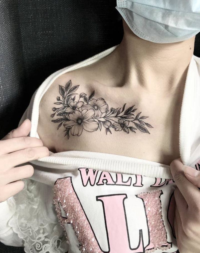 素花纹身图片_肩部点刺纹身图案