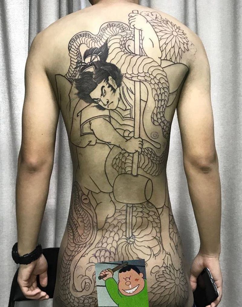 全甲纹身图片_背部老传统纹身图案