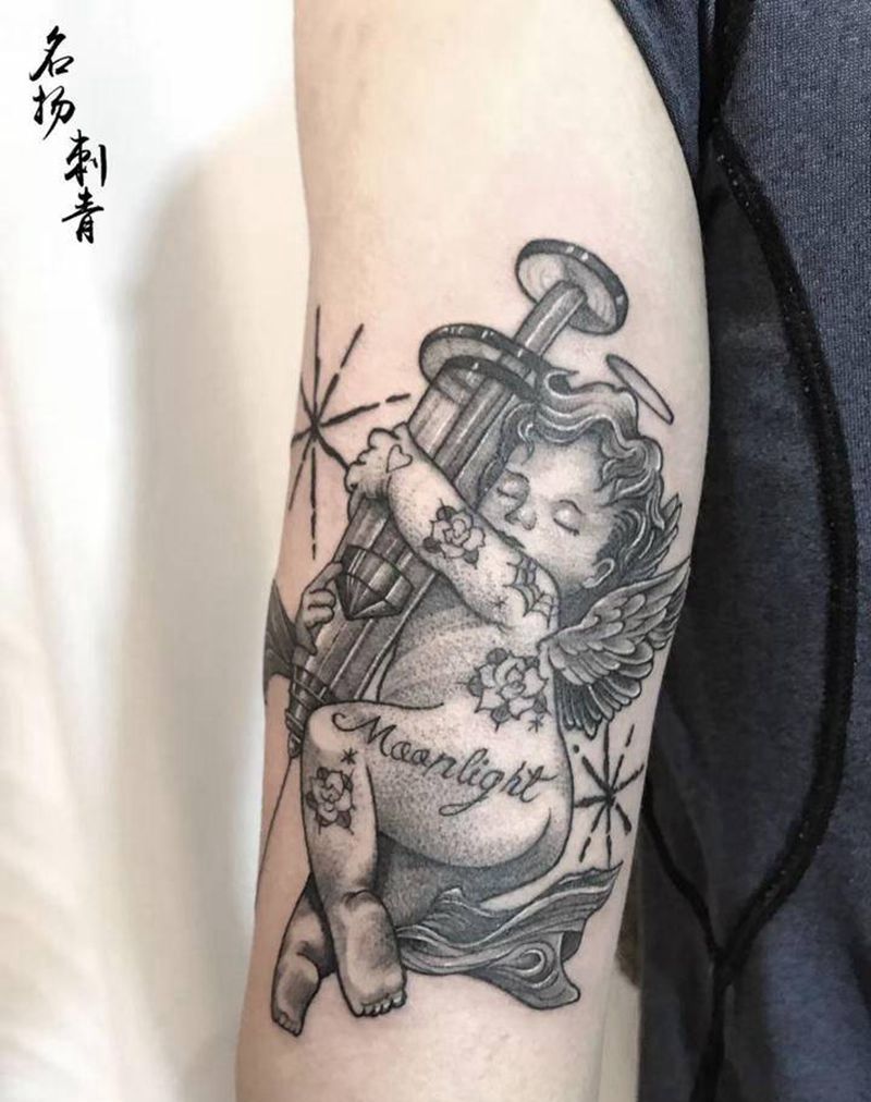 小天使纹身图片_手臂点刺纹身图案