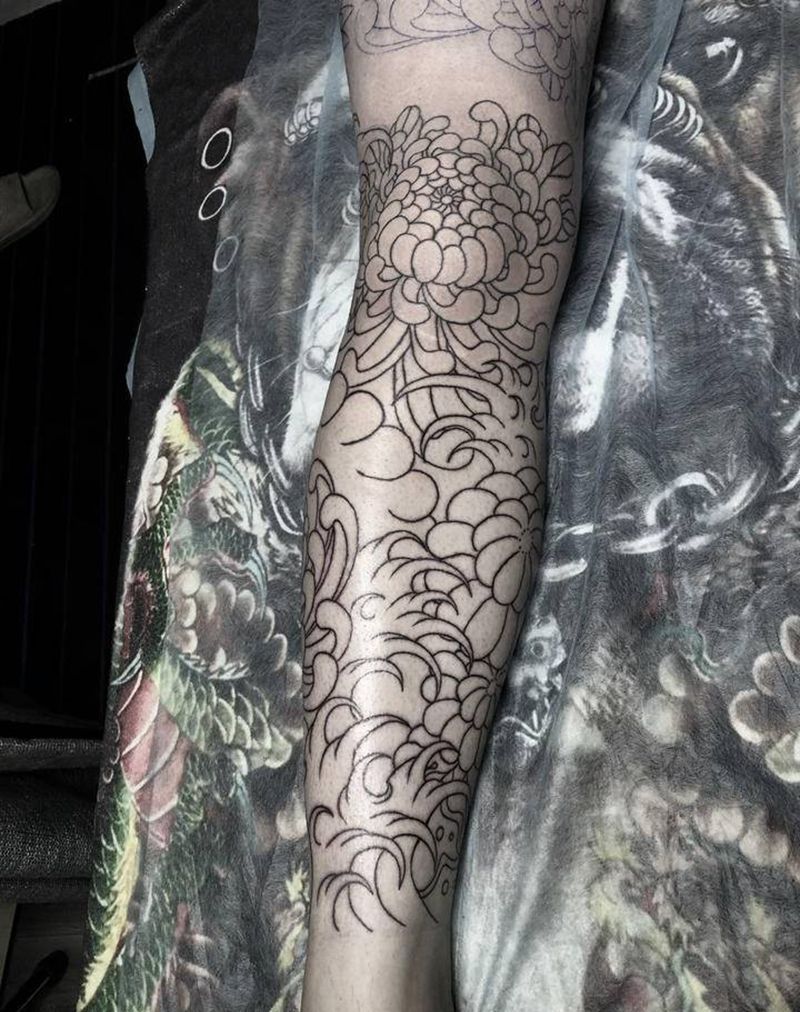 菊花腿线未完……纹身图片_腿部老传统菊花纹身图案