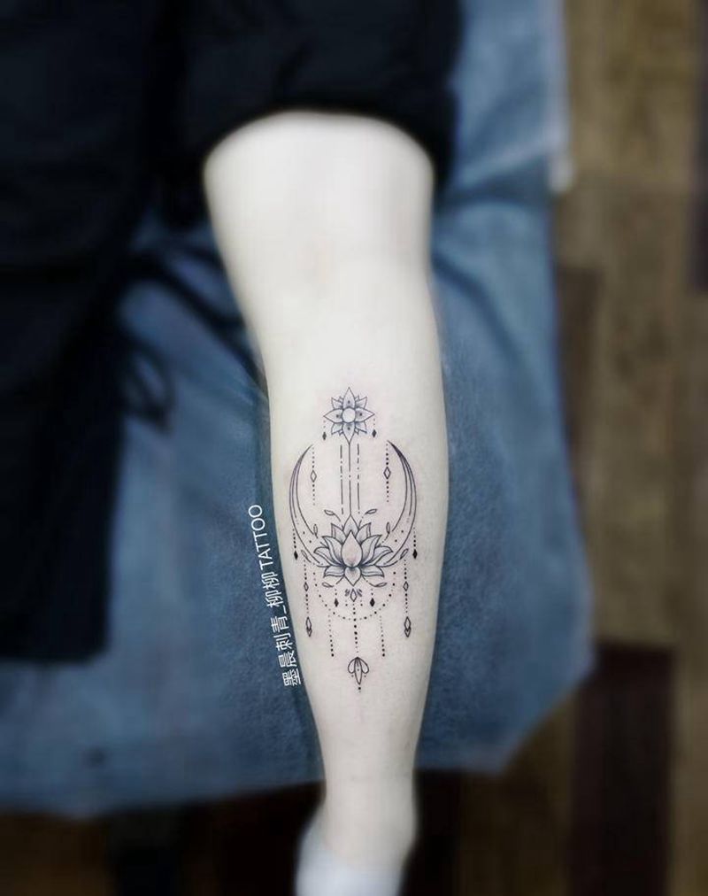 繁花纹身图片_腿部纹身图案