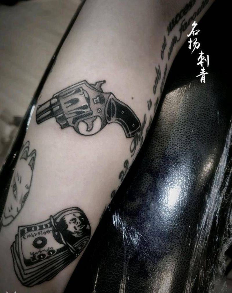 school纹身图片_手部手臂Old School纹身图案