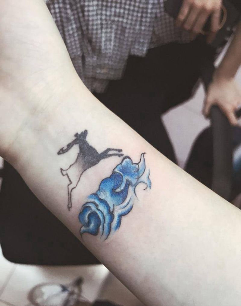 遮盖字母纹身图片