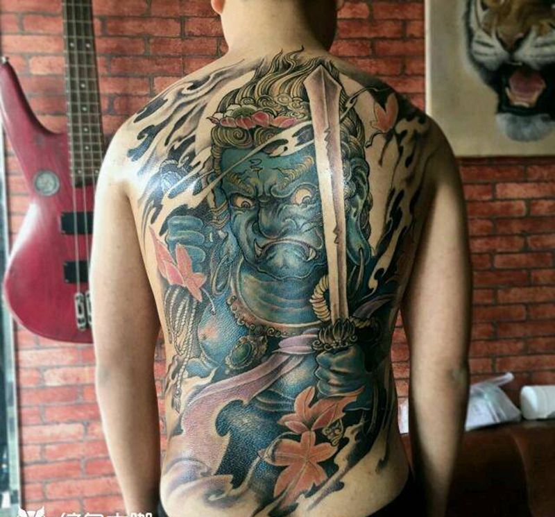 修改明王纹身图片