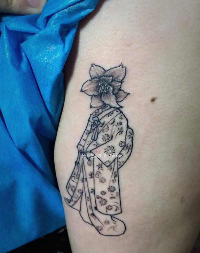 花中艺纹身图片