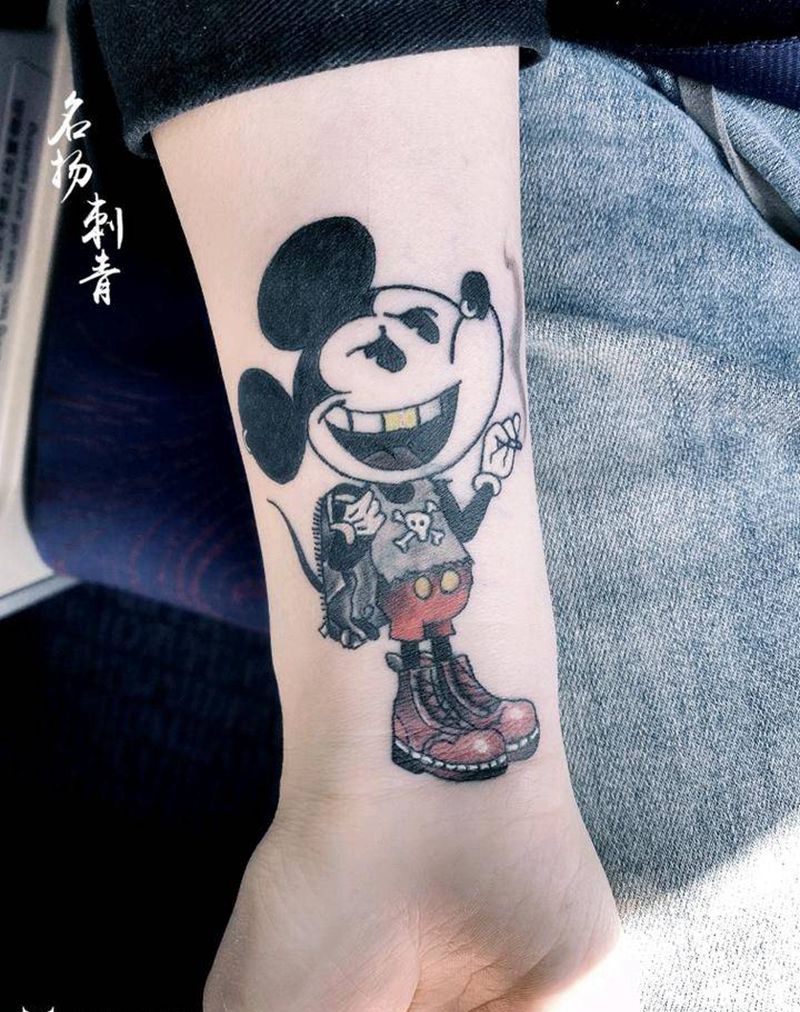 遮盖纹身图片_手臂New School纹身图案