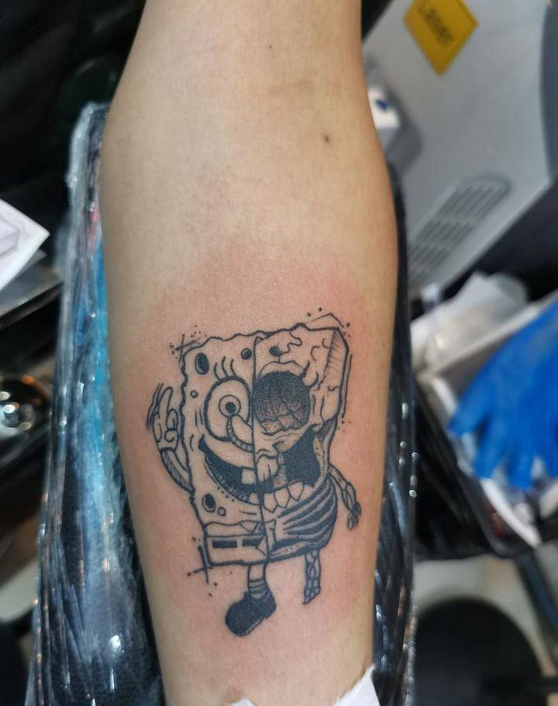 一念之间海绵宝宝版纹身图片_手臂肩部点刺几何纹身图案