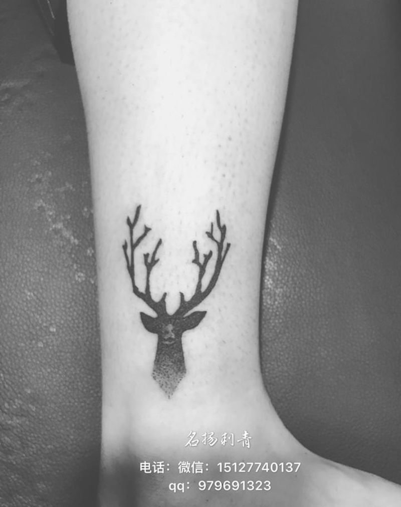 鹿纹身图片