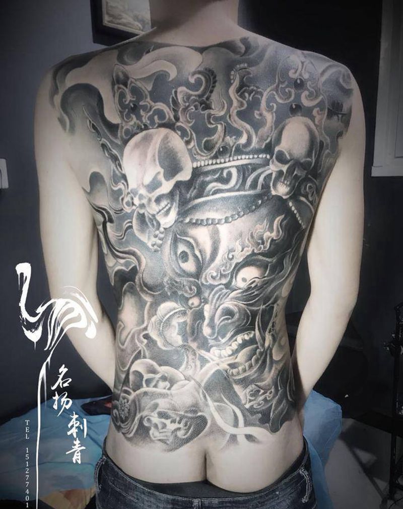 满背修改纹身图片