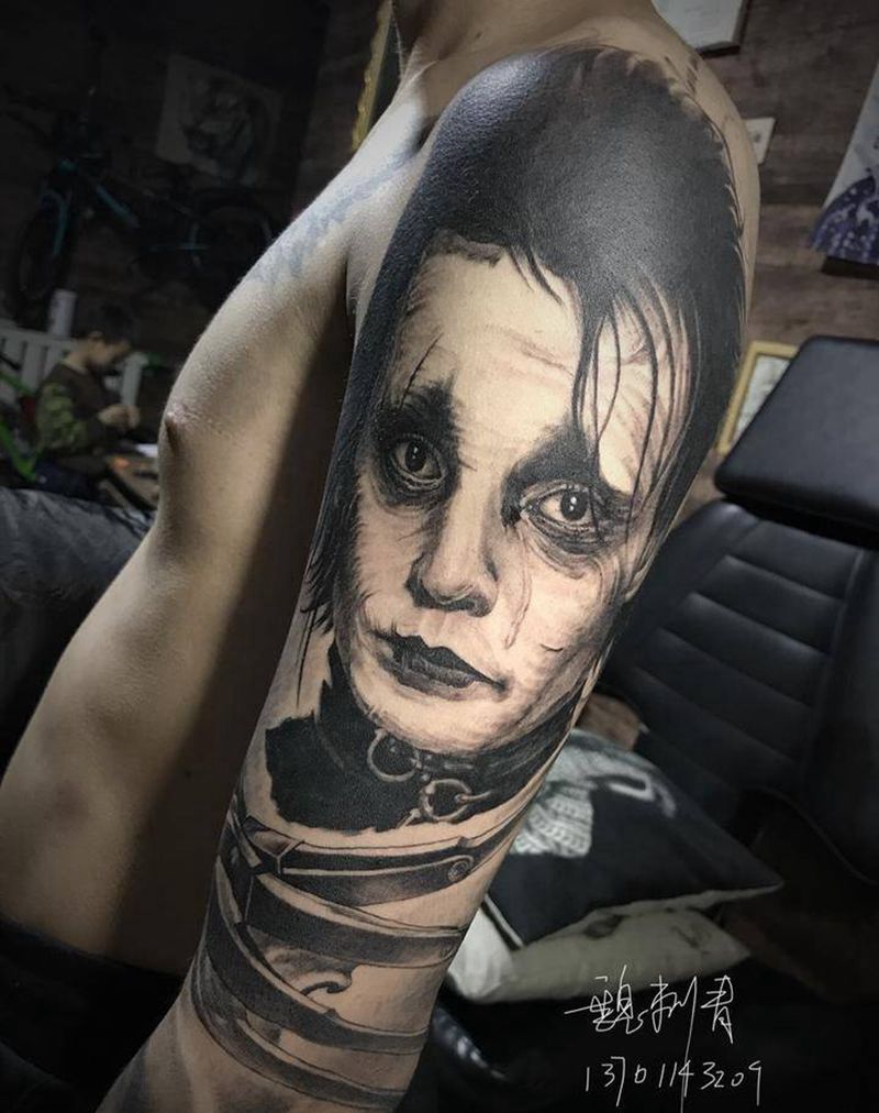 剪刀手爱德华纹身图片