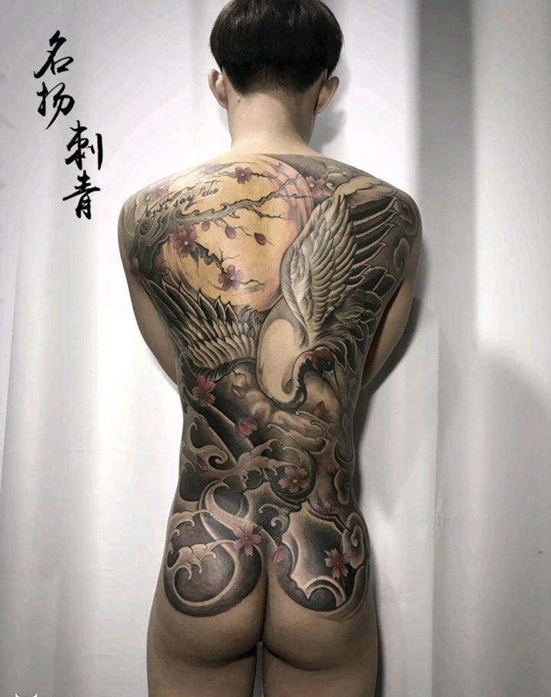 仙鹤纹身图片_背部臀部新传统老传统纹身图案