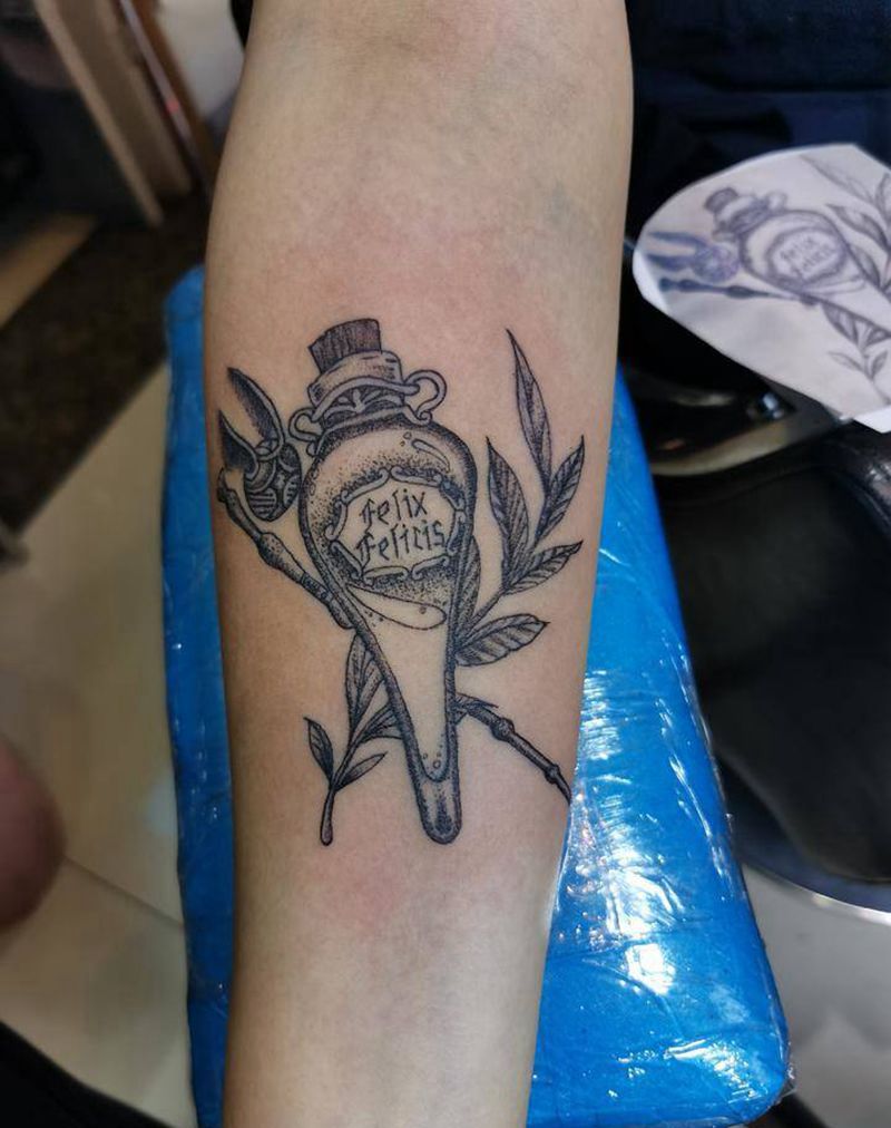 魔法药水纹身图片_手臂点刺纹身图案