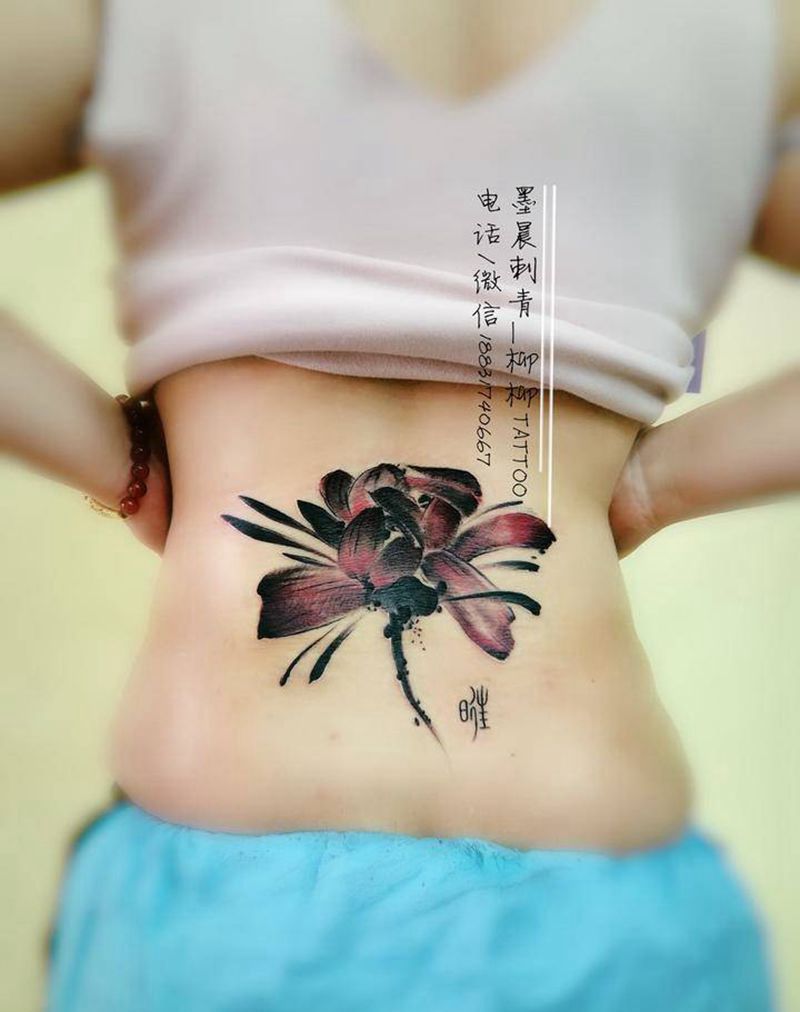 莲花纹身图片