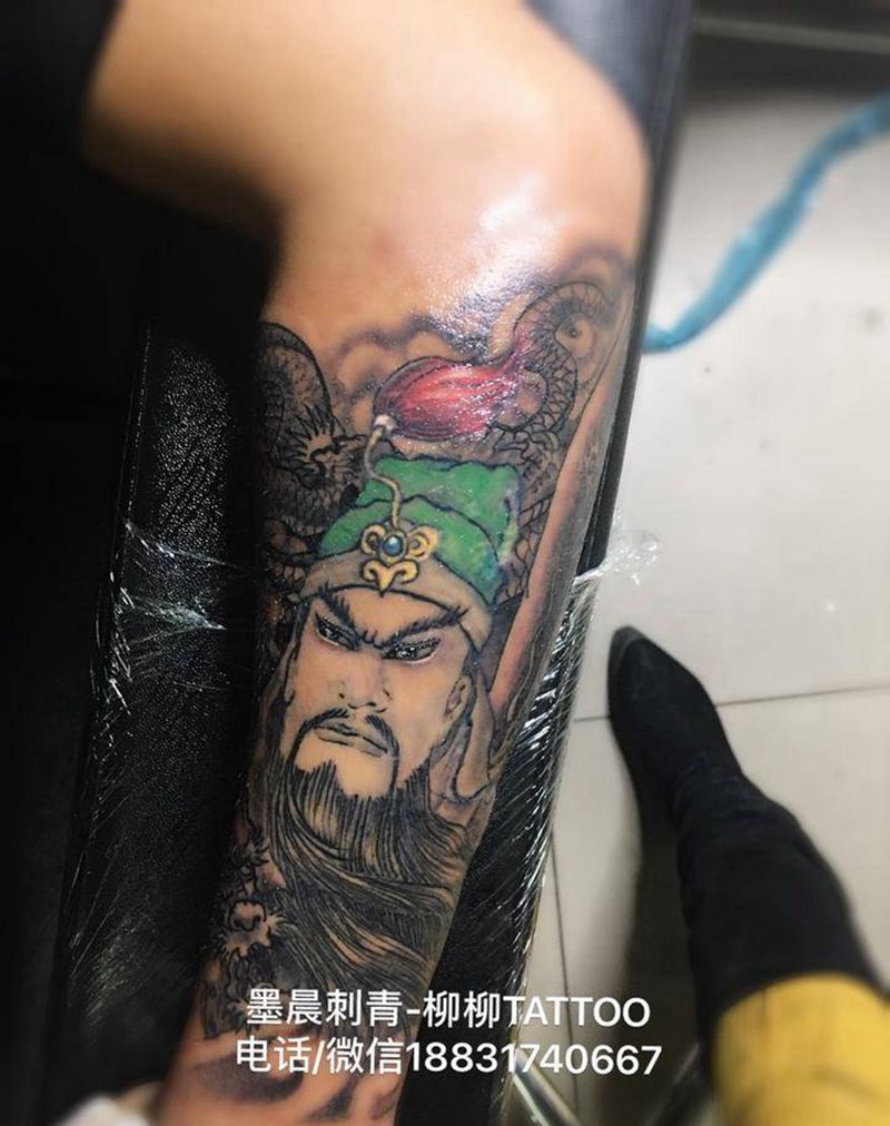 小臂关公纹身图片