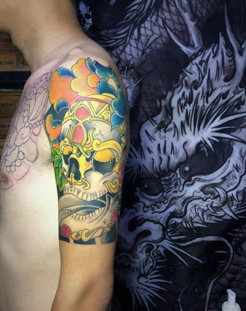 大臂嘎巴拉纹身图片