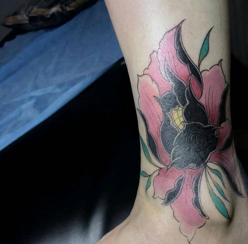 遮盖纹身图片_脚部水彩水墨纹身图案