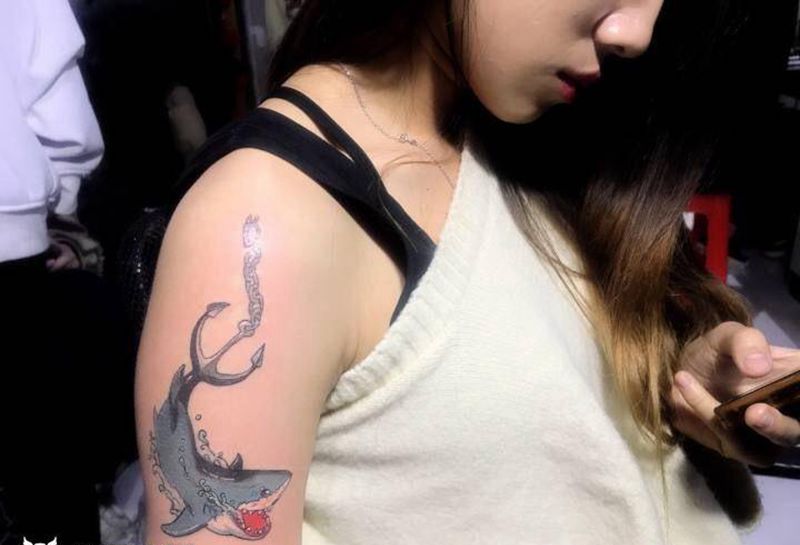 客人自己的纹身图片