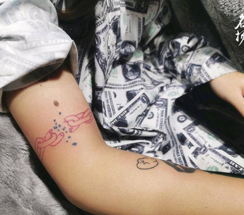 小清新纹身图片_手臂几何纹身图案