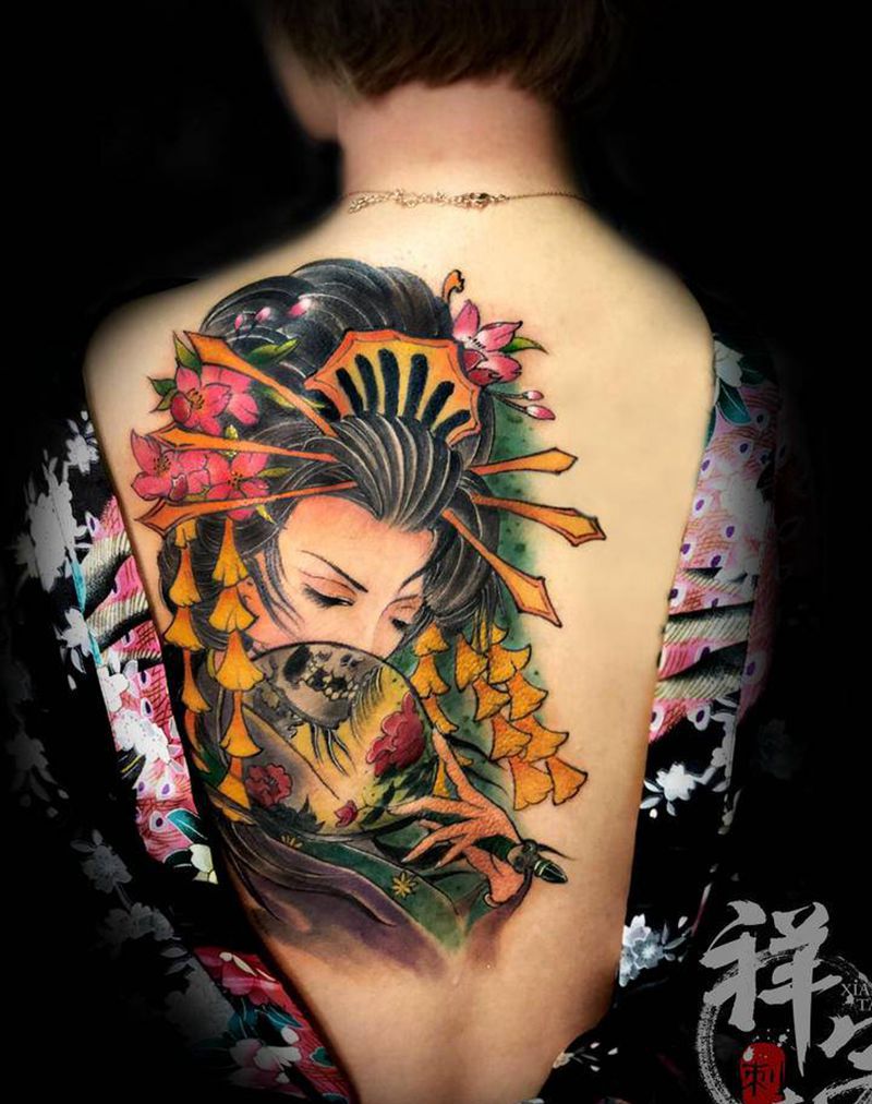 红粉骷髅纹身图片_背部新传统纹身图案