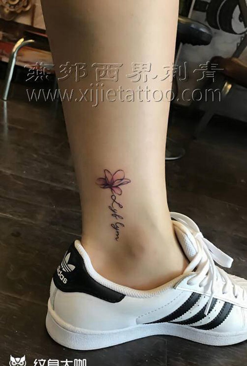 小清新纹身图片_脚部腿部New School纹身图案