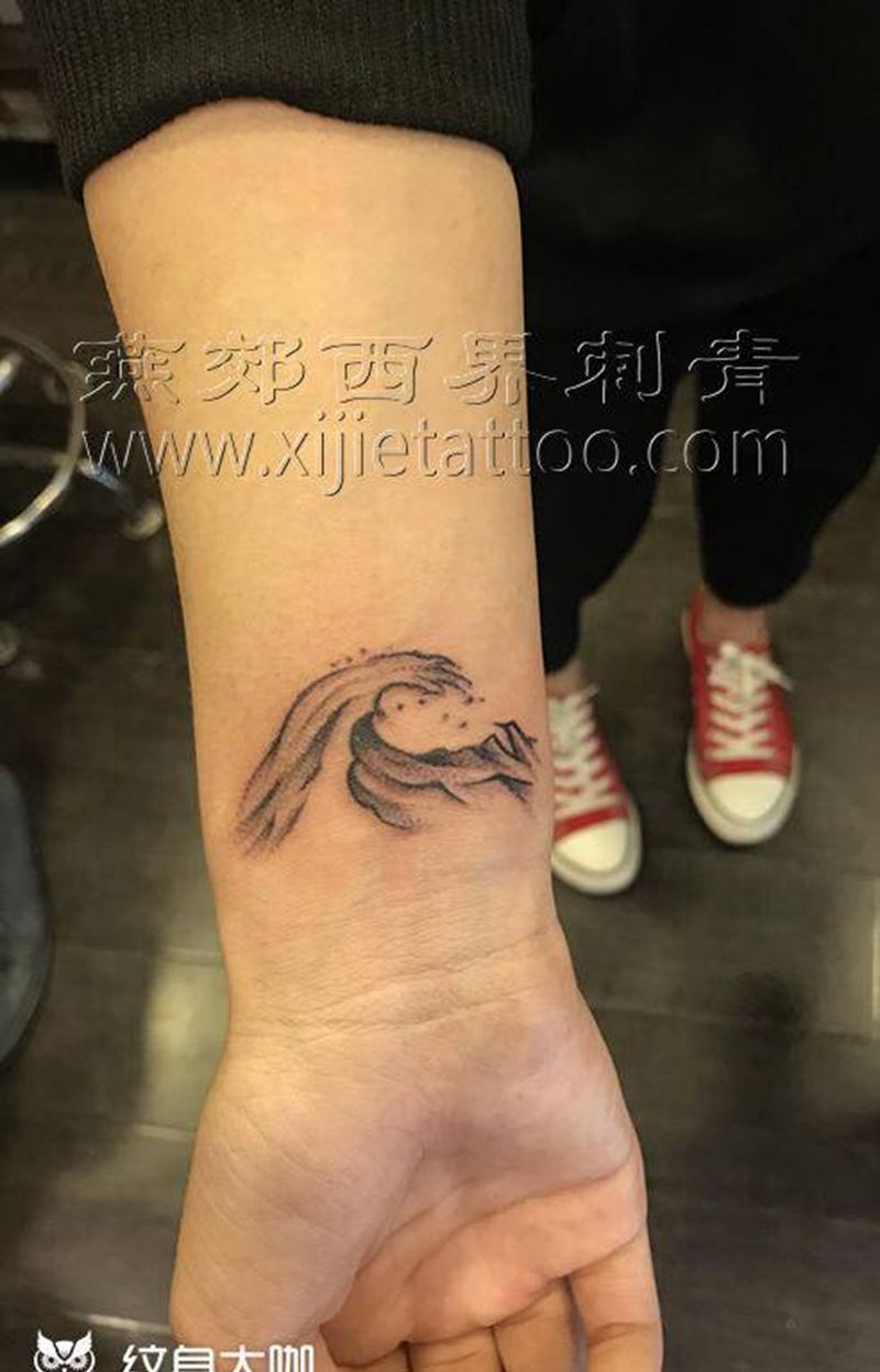 小清新纹身图片_手臂新传统New School纹身图案