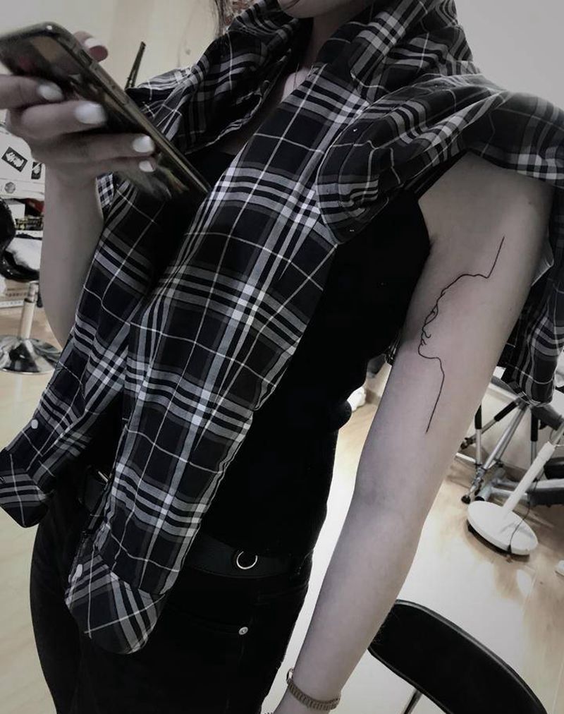 自画像纹身图片_手臂纹身图案