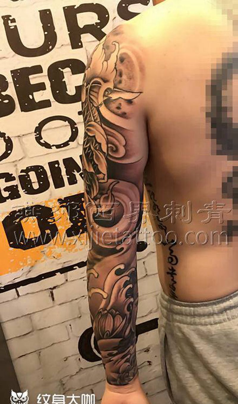 新传统花臂纹身图片_手臂新传统纹身图案