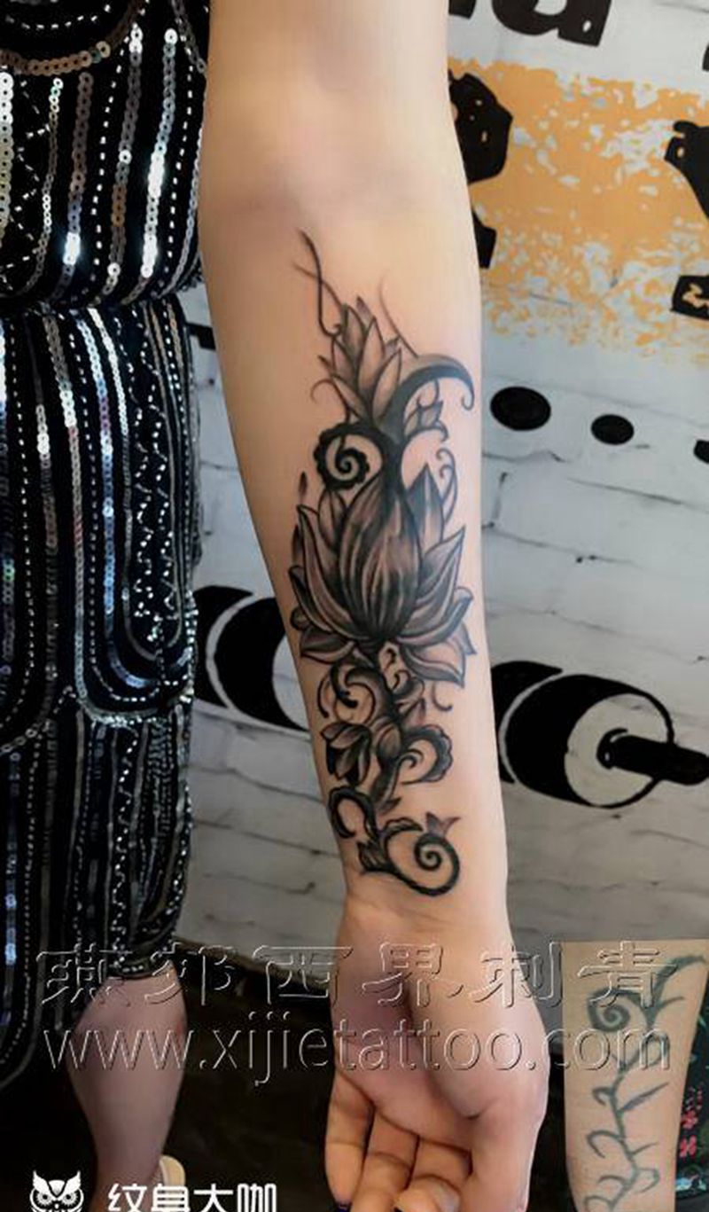 遮盖纹身图片_手臂手部新传统老传统纹身图案