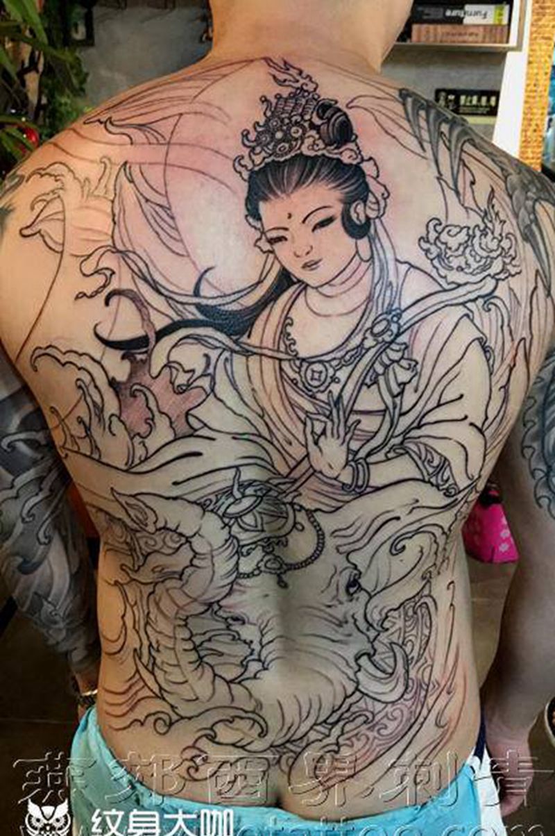 满背 佛 菩萨纹身图片_背部腰部新传统纹身图案